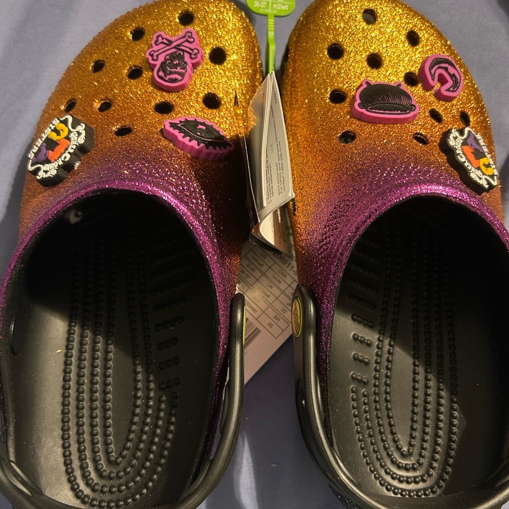 Hocus Pocus Crocs - Picture 2 of 3